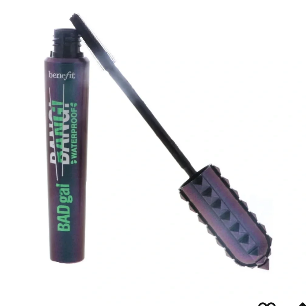 NEW Benefit Cosmetics BADgal BANG Waterproof Volumizing Mascara Black